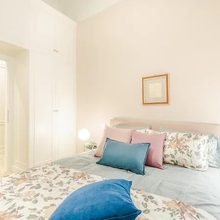 Casa Arnolfo: Where Heritage Meets Modernity Apartment *