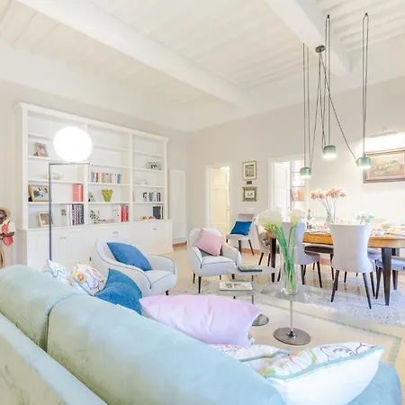 Casa Arnolfo: Where Heritage Meets Modernity Apartment