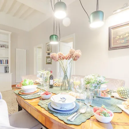 Casa Arnolfo: Where Heritage Meets Modernity Apartment
